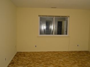4 Sassafras Ln, Monmouth Junction, NJ 08852