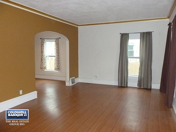 as they enter into a lg LR..