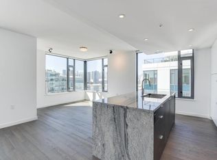 1688 Pullman Porter St #1007, Vancouver, BC V6A 0H4