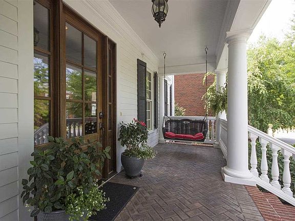 2nd image of 10 Thayer St NW