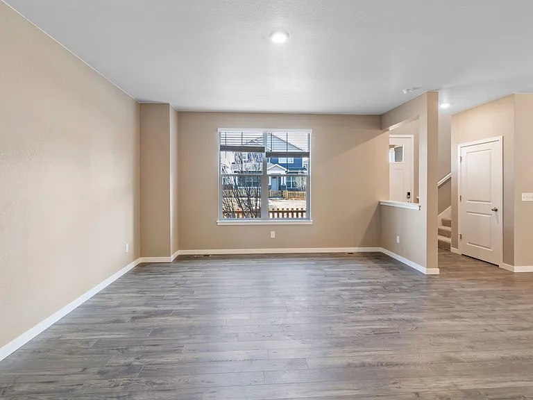 827 N Quatar St — Photo 6