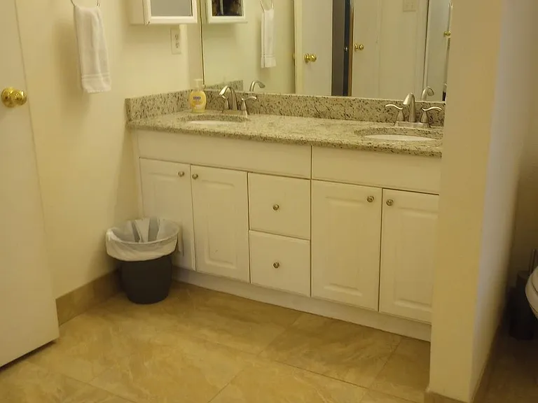 6207 Linden Ln — Photo 9