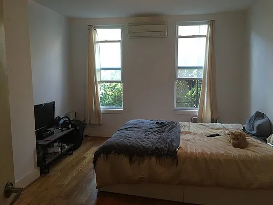 Rented by Arvik Group Real Estate | media 8
