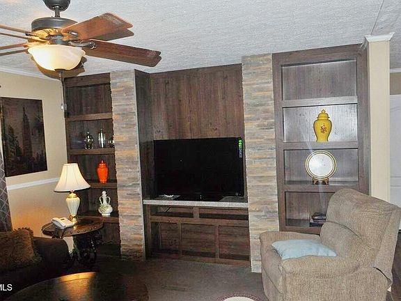 4th image of 6004 Powell River Rd