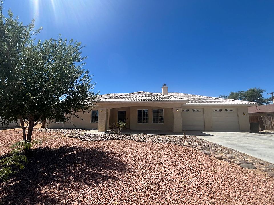 1st image of 20255 Rimrock Rd