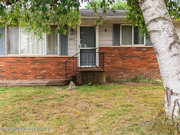 5th image of 205 N Gould St