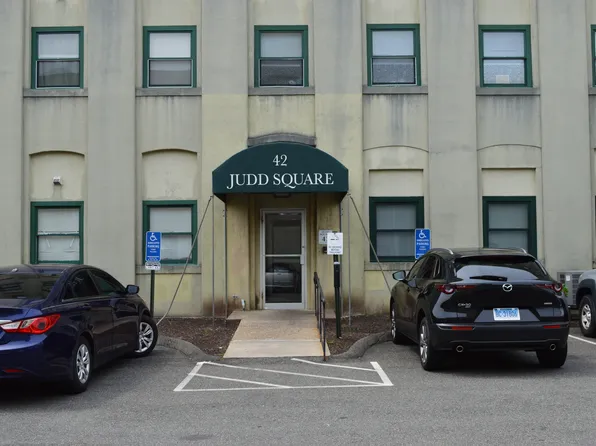 215 Judd Square #215, Wallingford, CT 06492