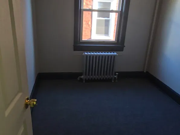 758 Walnut St #2, Pottsville, PA 17901