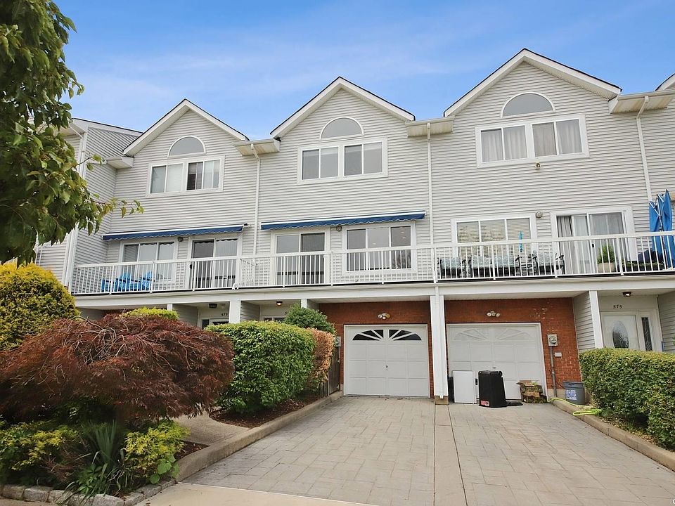 1st image of 577 Johnston Terrace