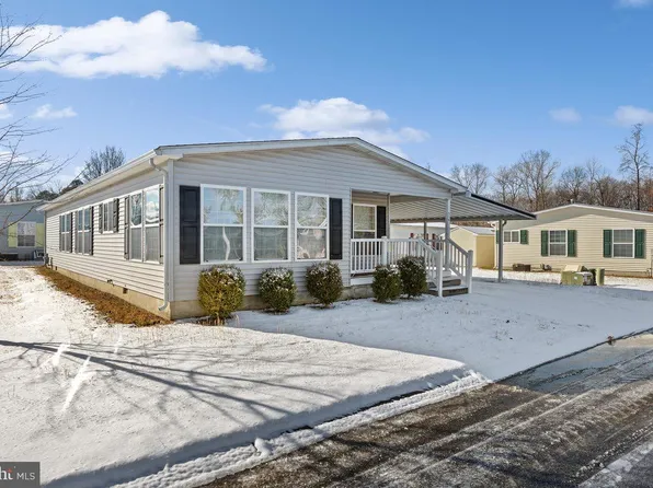 516 Shadowcreek Ln, Williamstown, NJ 08094