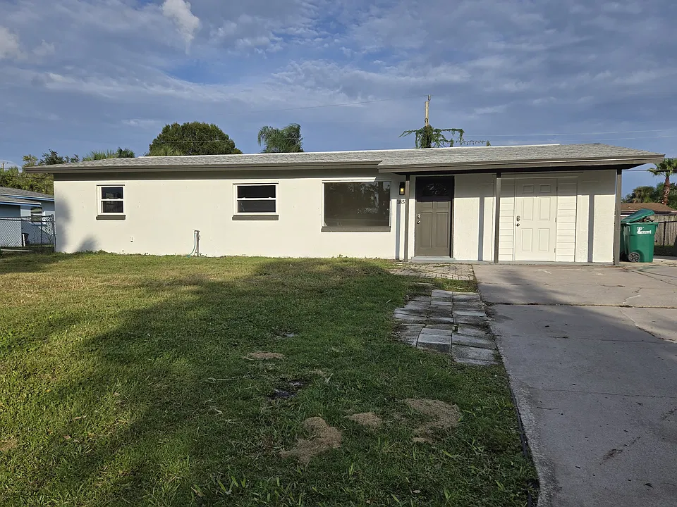 1857 Glenwood Dr