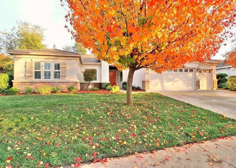 1st image of 1980 Oak Crest Dr