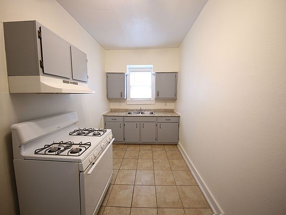 5th image of 1430 Schley Ave APT 3