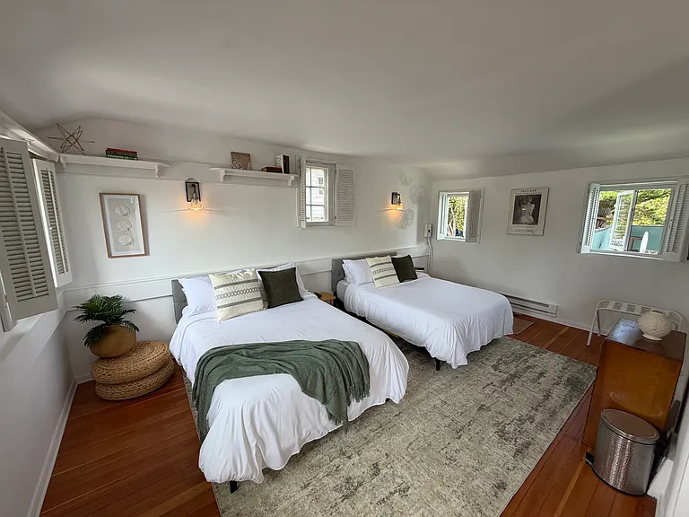 311 Amalfi Dr — Photo 26
