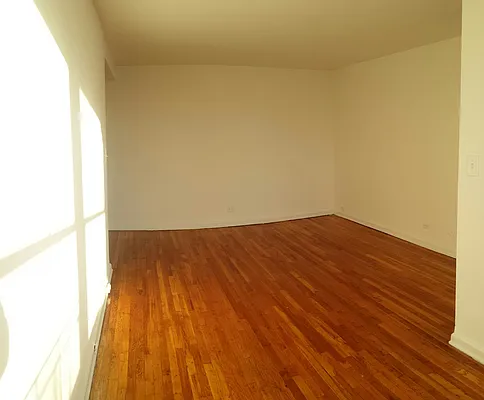 Rented by Smart NY Realty LLC | media 5
