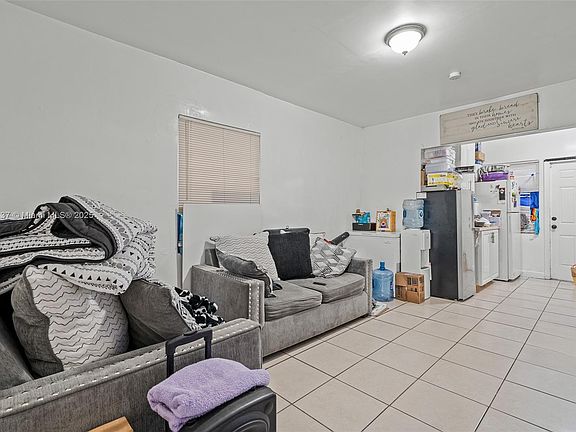 5th image of 15925 E Bunche Park Dr