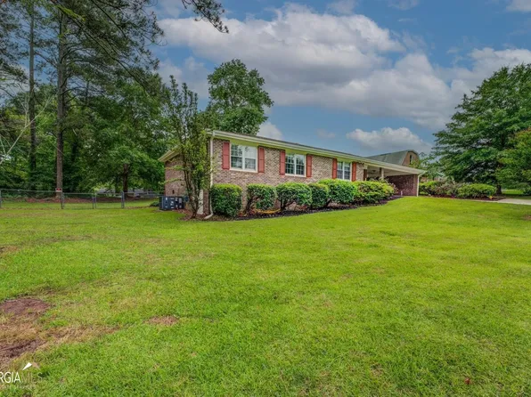 125 Greenwood Cir, Oxford, GA 30054