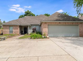 201 Wild Clover Pl, Youngsville, LA 70592