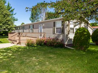 942 Peters St, Lake City, MN 55041