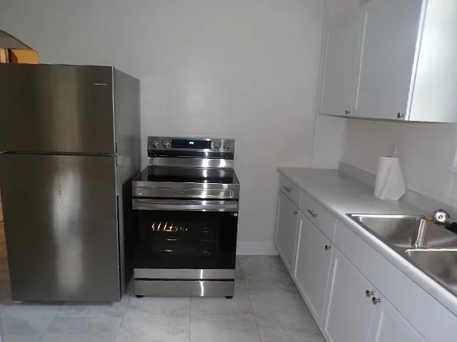 2924 Indianola Ave — Photo 6