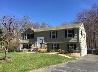 19 Oak Ridge Rd, Bethel, CT 06801