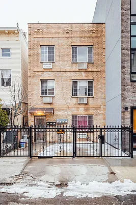 Rented by Nooklyn NYC LLC | media 19