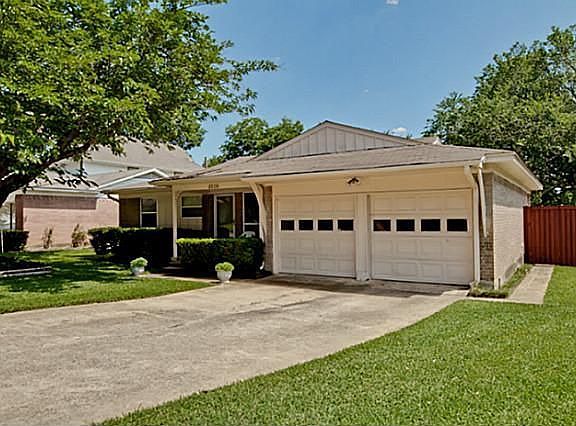 3rd image of 8806 Clearwater Dr
