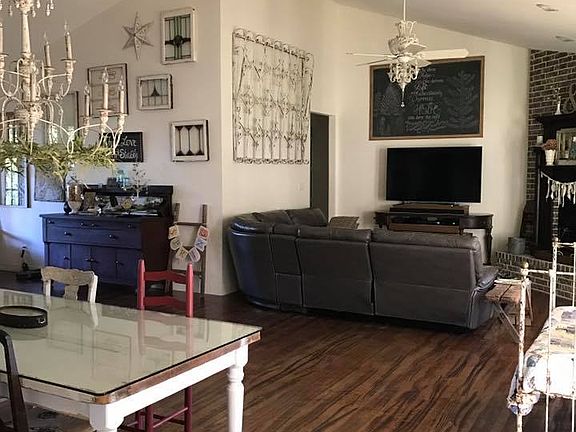3rd image of 10828 Nix Ln