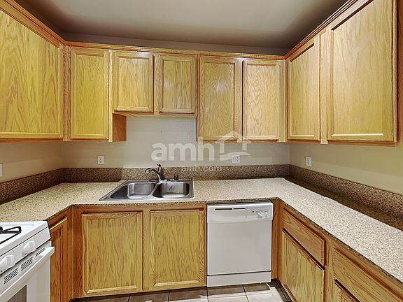 3rd image of 10474 Tuscany Rose Ct