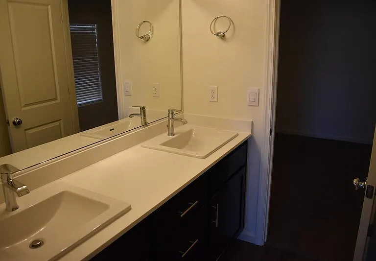 4027 Bayonet Dr — Photo 30