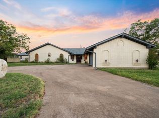 105 Riverside Dr, Mineral Wells, TX 76067