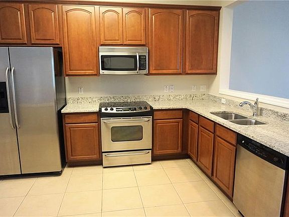 3rd image of 1164 Berkman Cir