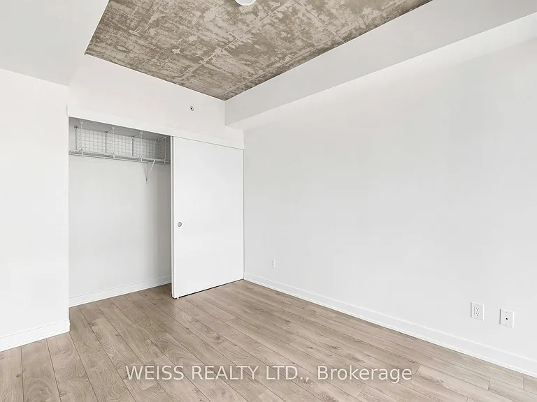 185 Roehampton Ave #520 — Photo 19