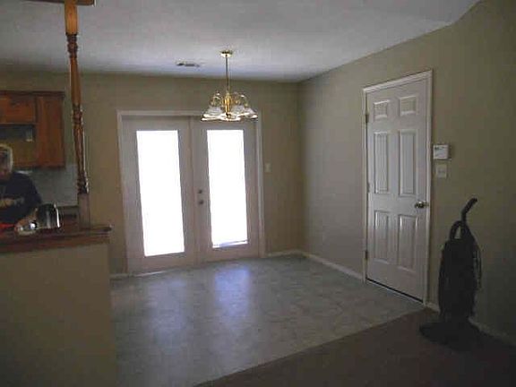 4th image of 2209 Granite Cir