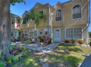 8556 J R Manor Dr, Tampa, FL 33634