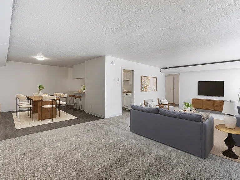 Desert Creek Apartments — Photo 10
