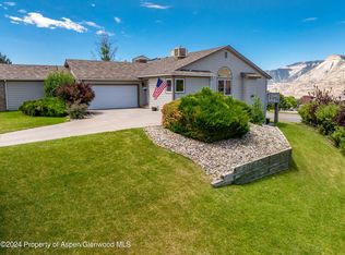 4 W Ridge Ct, Parachute, CO 81635