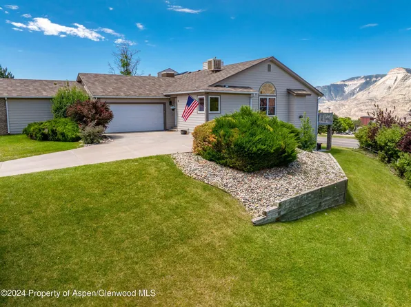 4 W Ridge Ct, Parachute, CO 81635