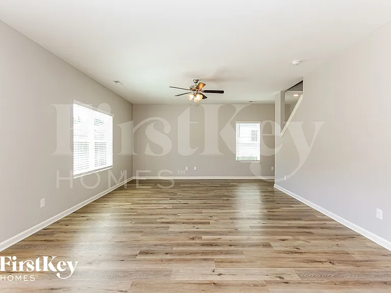 1313 Chelsea Park Trl — Photo 3