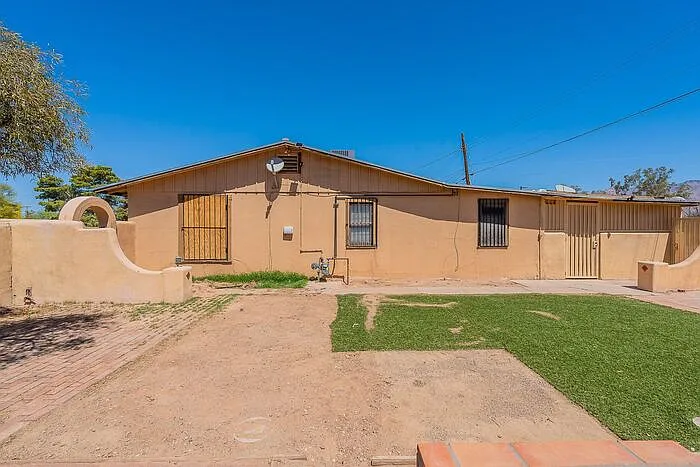 3118 N Santa Rita Ave — Photo 42