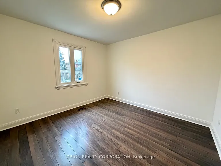 266 Viewmount Ave — Photo 17