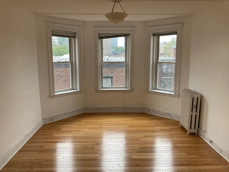 125 Park Dr #30 — Photo 2