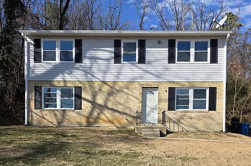 2802 Vinyard Ave NE #2 Photo 1