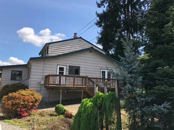 700 20th Ave W, Kirkland, WA 98033