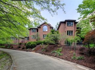 137 Whispering Woods Rd, Charleston, WV 25304