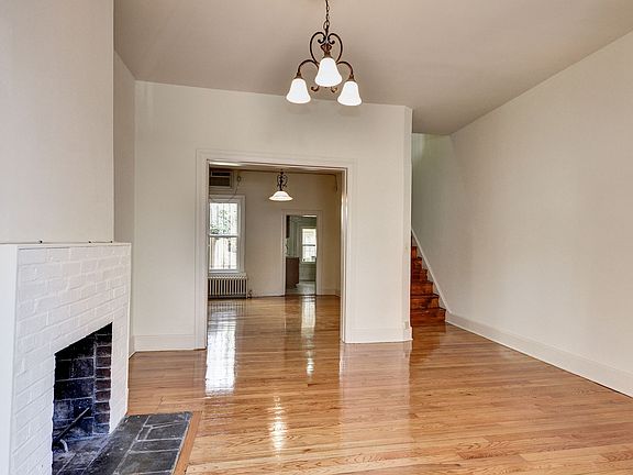 5th image of 312 10th St SE