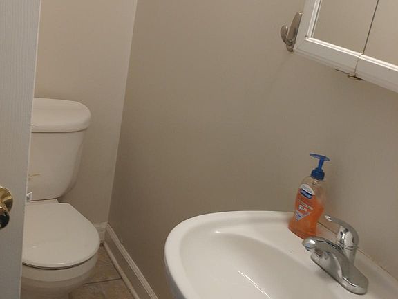 4th image of 4447 Forest Glen Ct