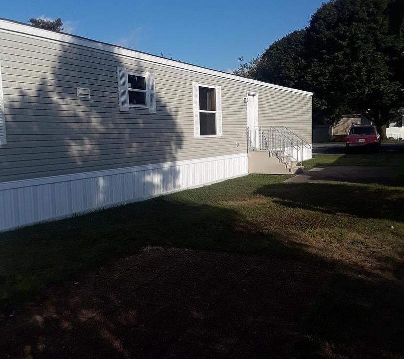 1st image of 11106 Lakeview Dr