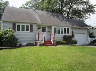 2 Birchwood Drive South, saugerties, NY 12477