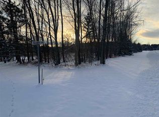8901 Glory Ln, Amherst Junction, WI 54407